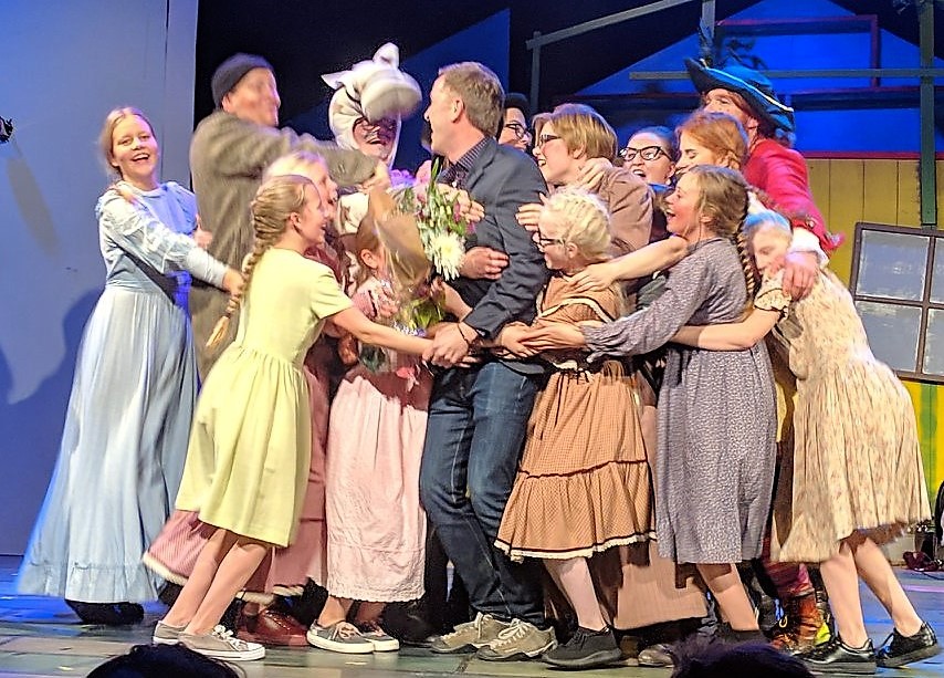 46451773_10157976209924829_1836598805420572672_o